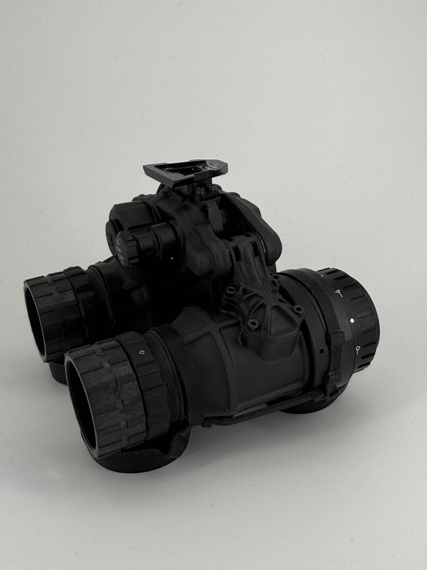 ACTinBlack DTNVS – Lightweight Dual Tube Night Vision Goggle System