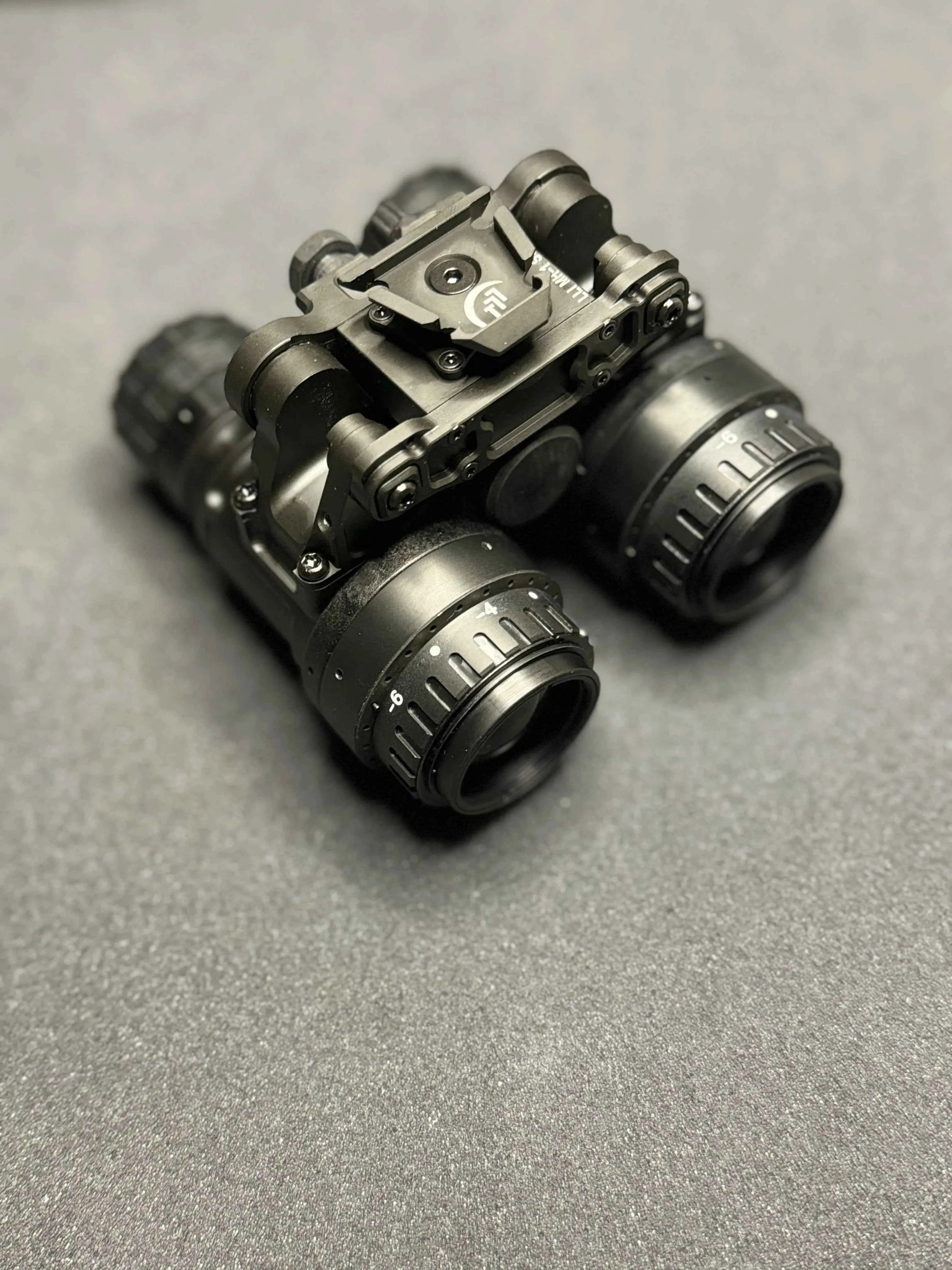 Low Light Innovations MH-1 NVG – Lightweight Modular Night Vision Goggles