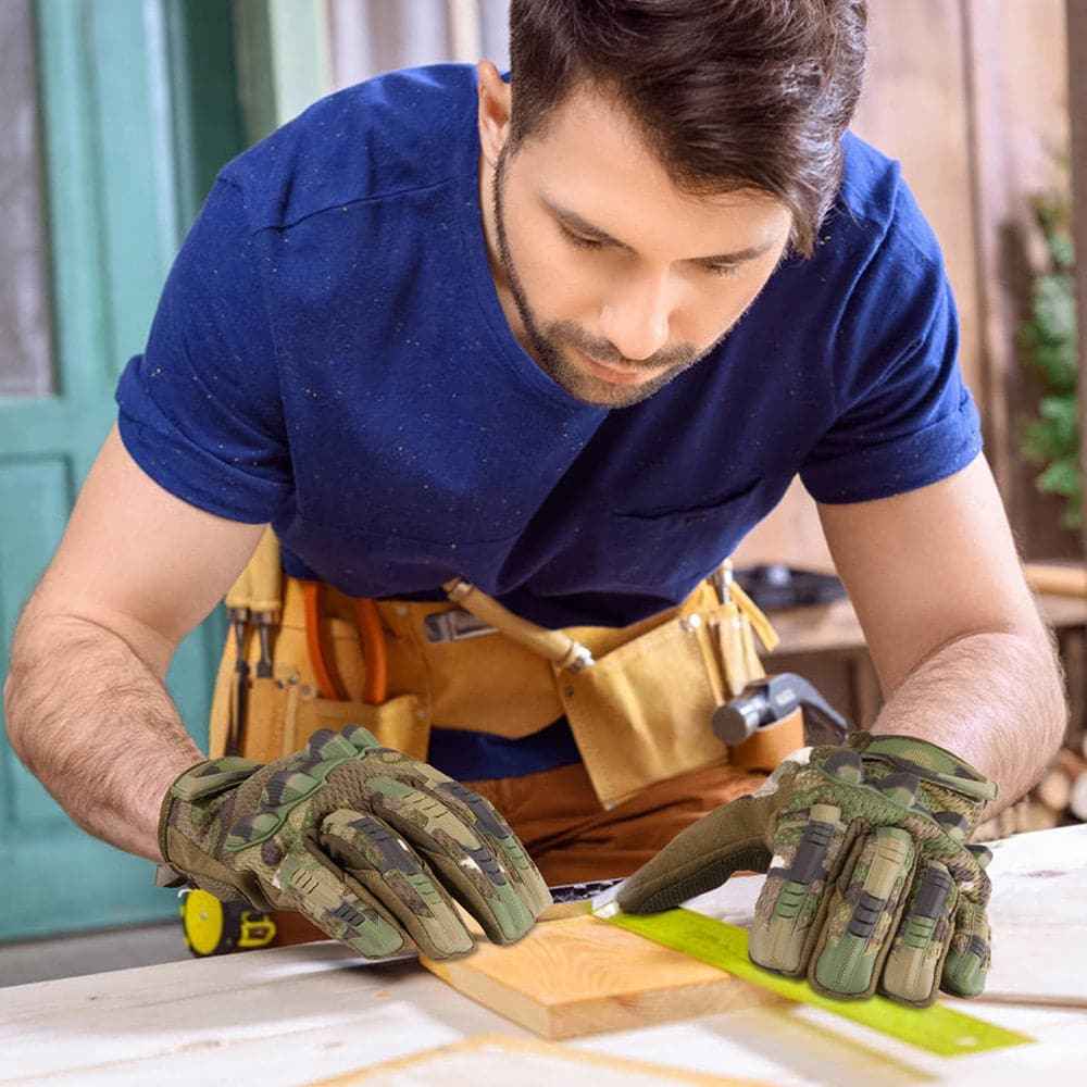 Tactical Gloves with Touch Screen Capabilities for Optimal Performance and Protection - Raven Supply Company