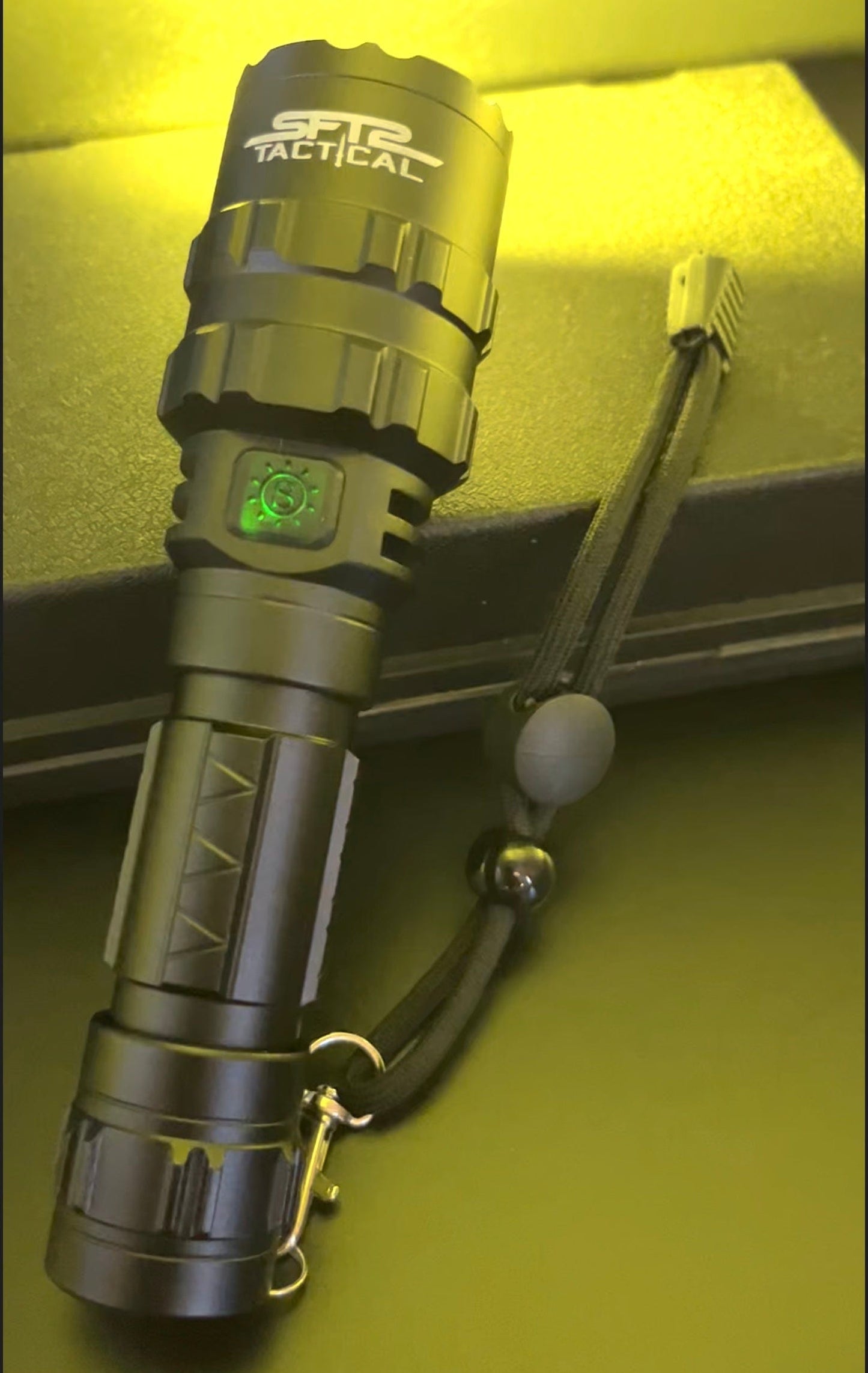 Tactical Multi Color Flashlight - 1600 Lumens - Raven Supply Company