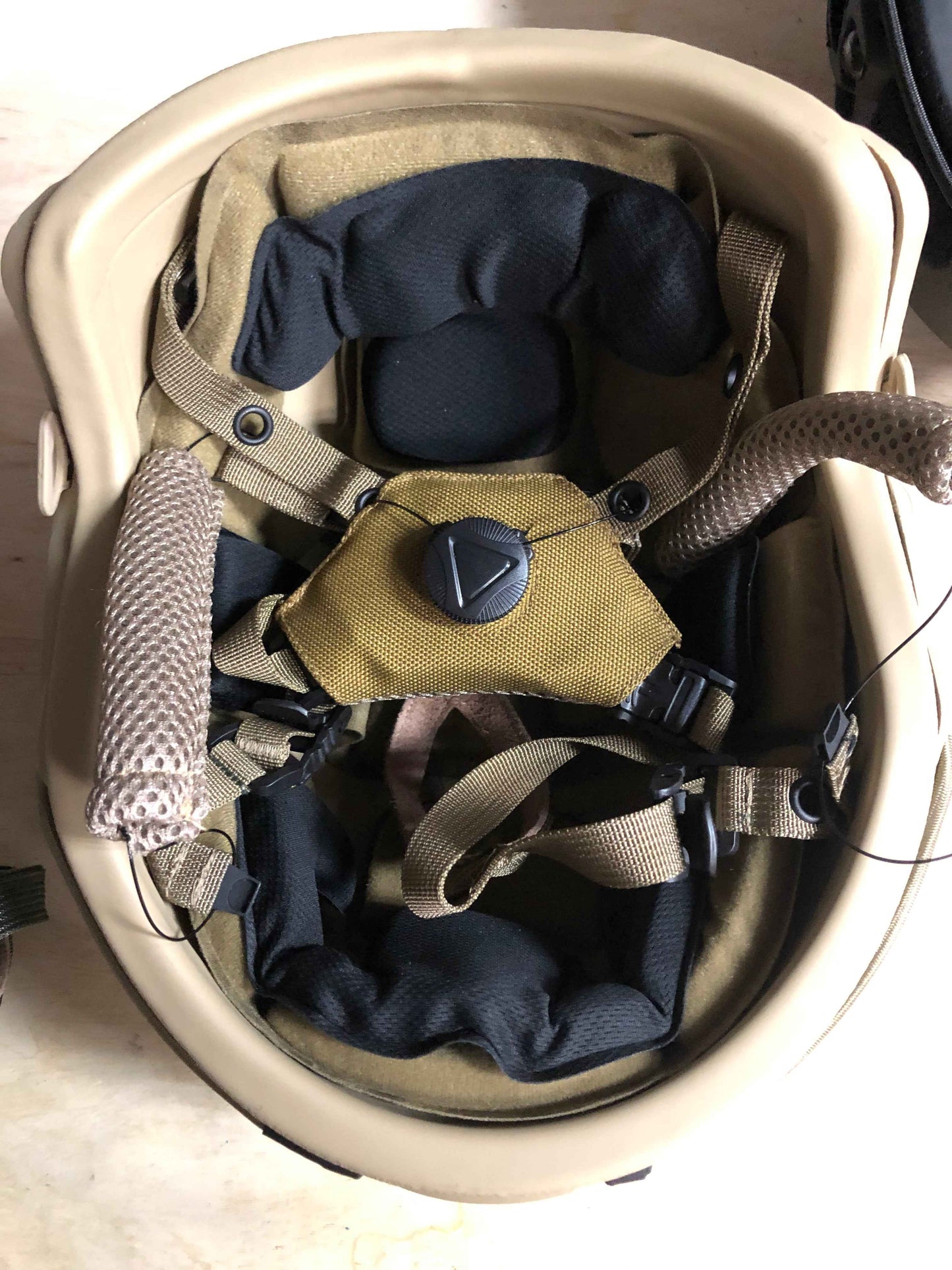 Ballistic Helmet RT2 High Cut Helmet: Tested to LEVEL IIIA (Included Arc Rails, Padding, Straps)